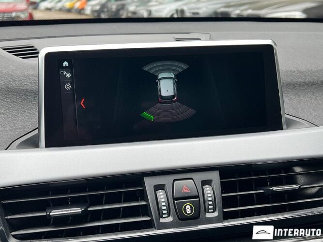 BMW X1 2.5e 40 interauto-car