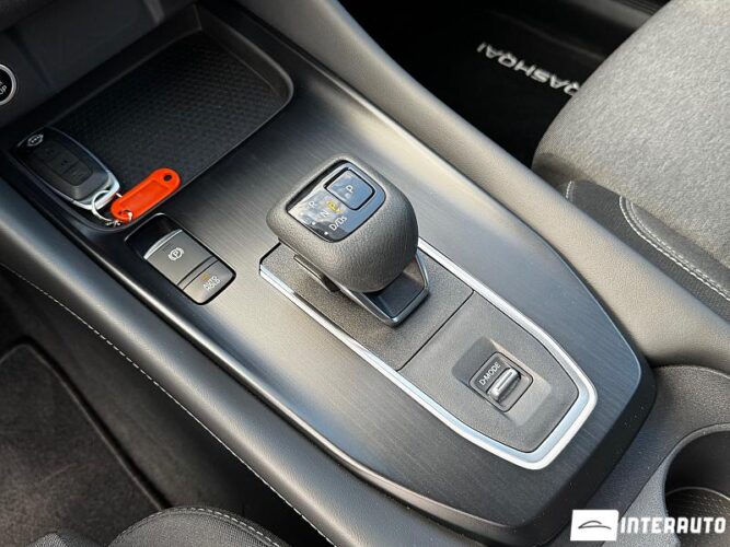 Nissan Qashqai 47 interauto-car