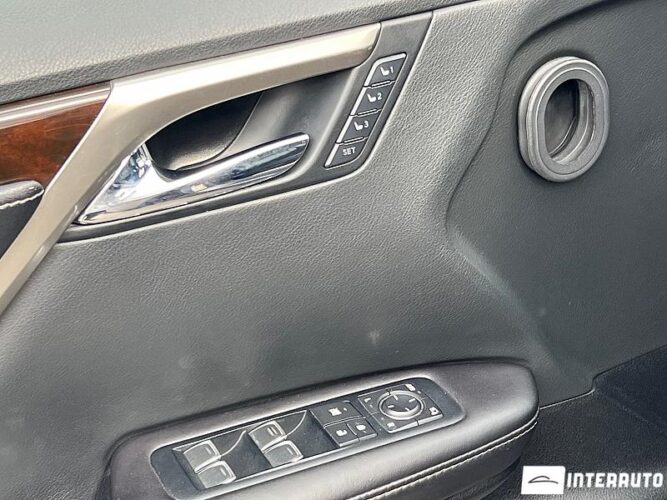 Lexus RX 450h 44 interauto-car