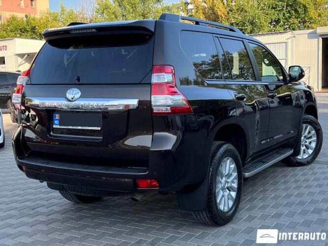 Toyota Land Cruiser Prado 32 interauto-car
