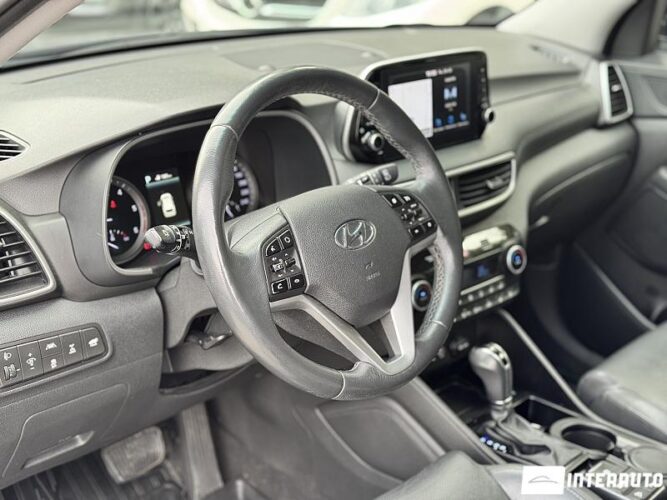 Hyundai Tucson 42 interauto-car