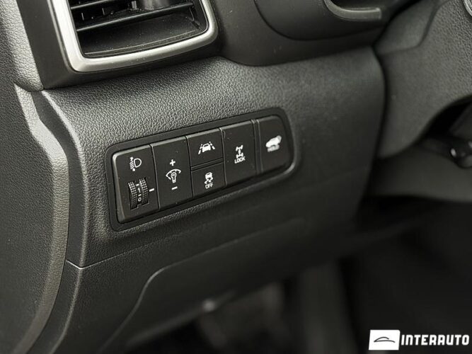 Hyundai Tucson 41 interauto-car