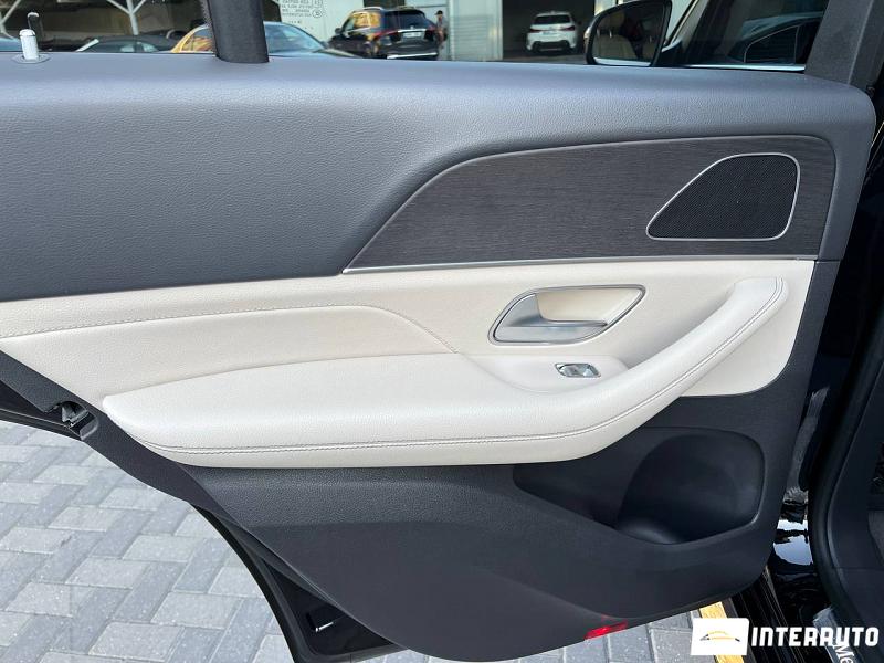 Mercedes GLE 300d 31 automobil-interauto