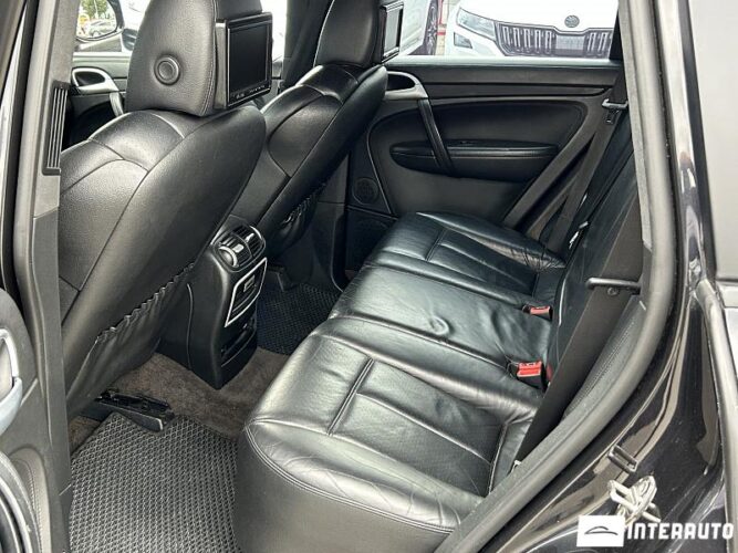 Porsche Cayenne Turbo 49 interauto-car