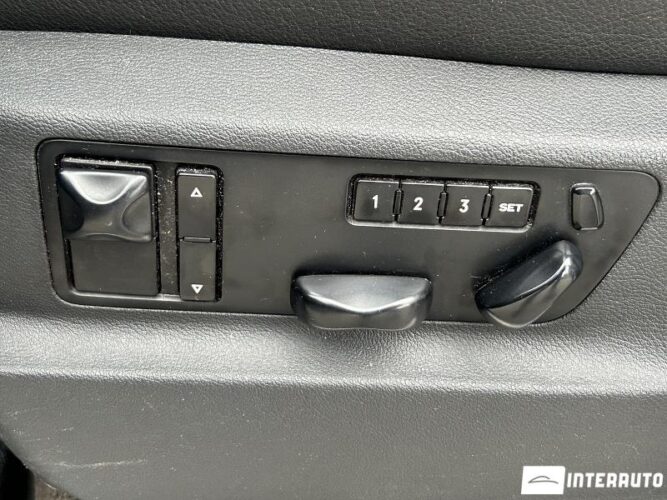 Porsche Cayenne Turbo 42 interauto-car