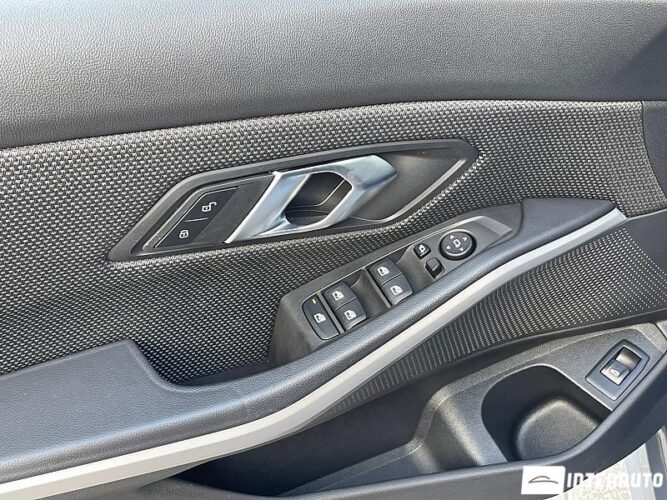 BMW 320 55 interauto-car