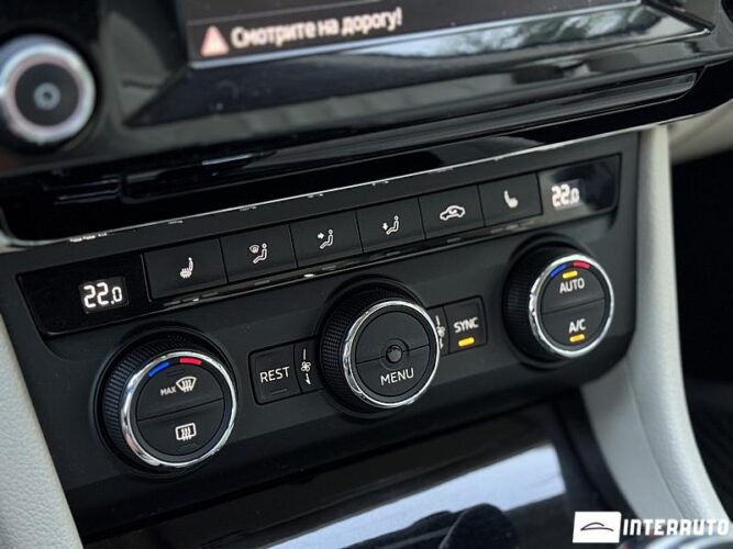 Skoda Superb 50 interauto-car