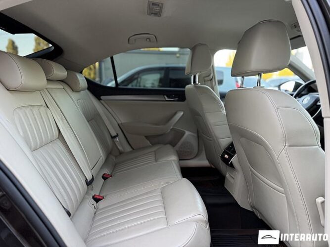 Skoda Superb 54 interauto-car
