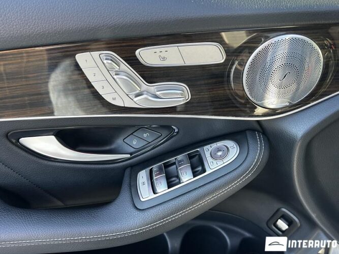 Mercedes GLC 300 46 interauto-car