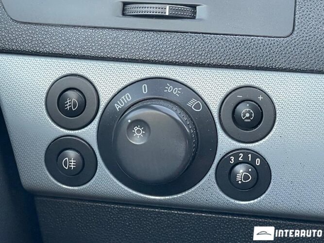 Opel Astra 34 interauto-car