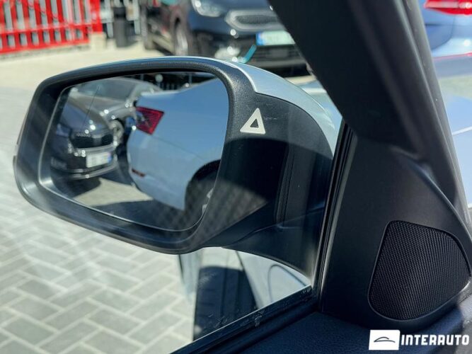 BMW 330E 57 interauto-car