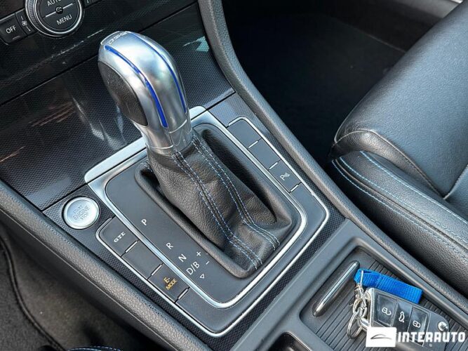 Volkswagen Golf GTE 40 interauto-car