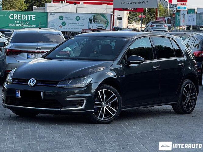 Volkswagen Golf GTE 30 interauto-car