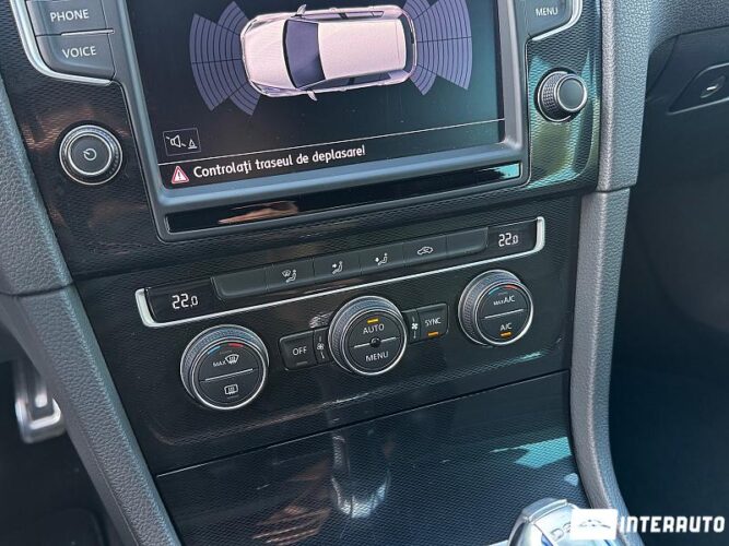 Volkswagen Golf GTE 39 interauto-car