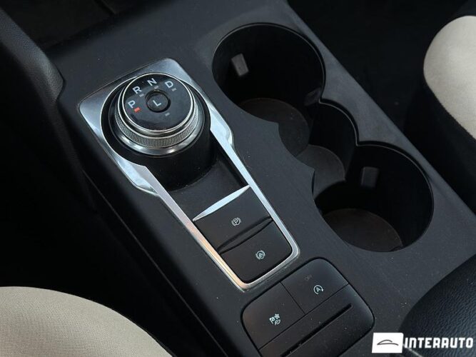 Ford Escape 40 interauto-car