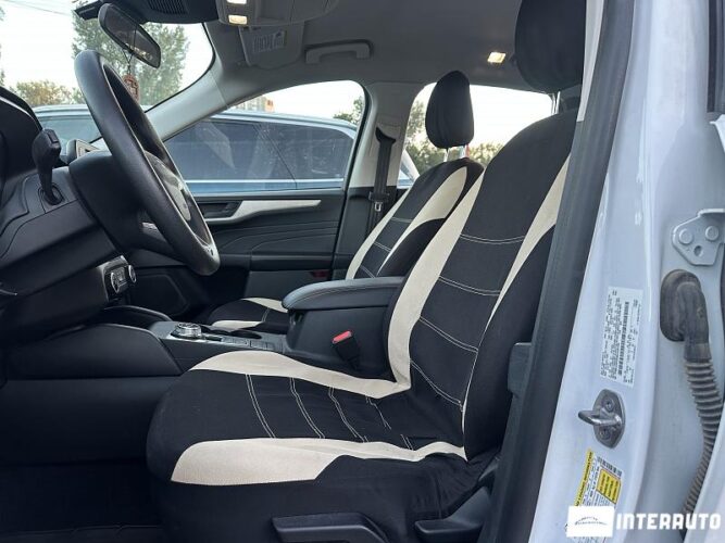 Ford Escape 33 interauto-car