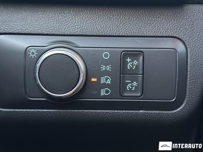 Ford Escape 36 interauto-car