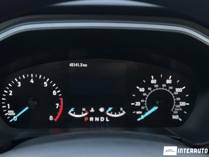 Ford Escape 38 interauto-car