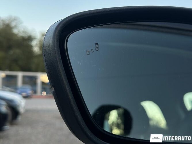 Ford Escape 32 interauto-car