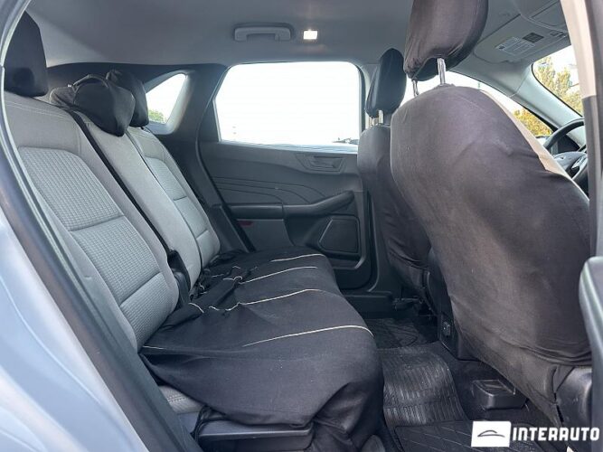 Ford Escape 43 interauto-car