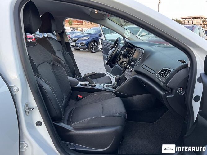 Renault Megane 42 interauto-car