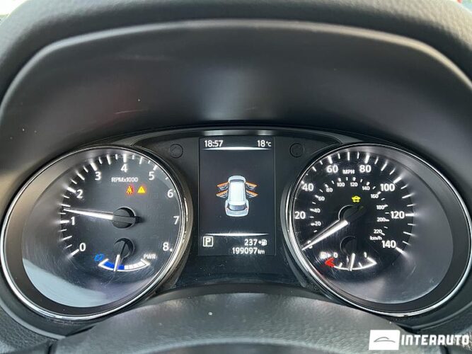 Nissan Rogue 42 interauto-car