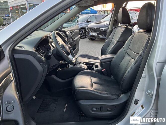 Nissan Rogue 39 interauto-car