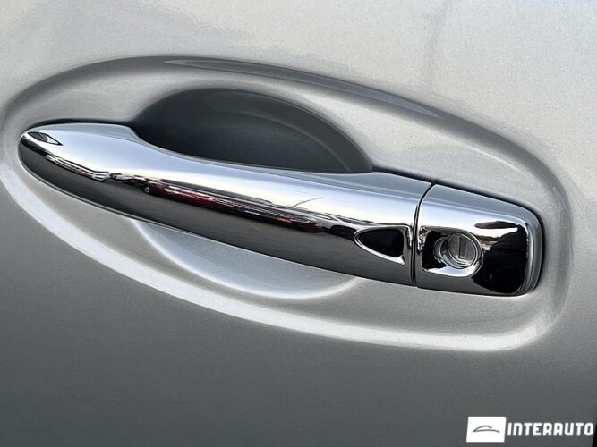 Nissan Rogue 52 interauto-car