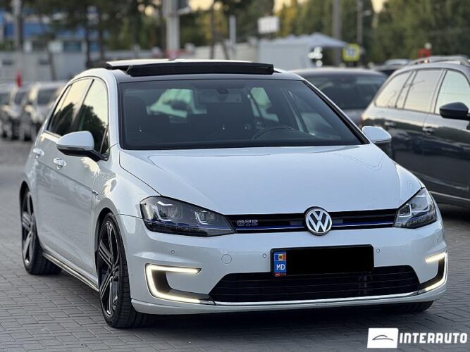 Volkswagen Golf GTE 31 interauto-car