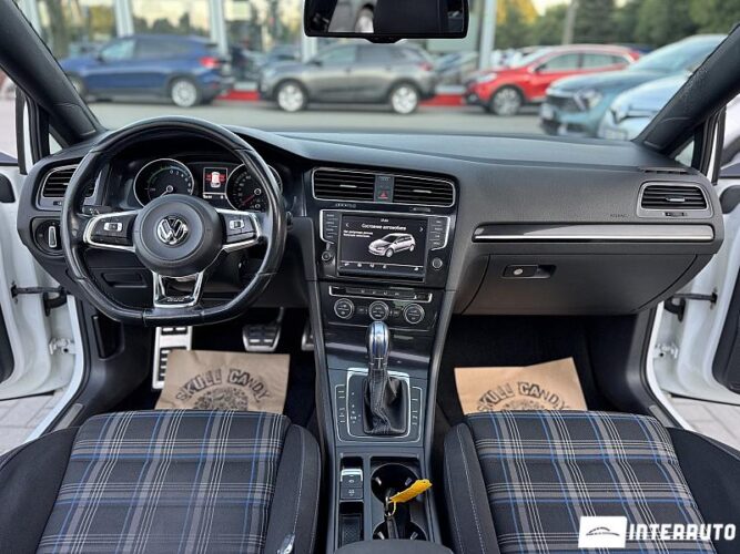 Volkswagen Golf GTE 37 interauto-car