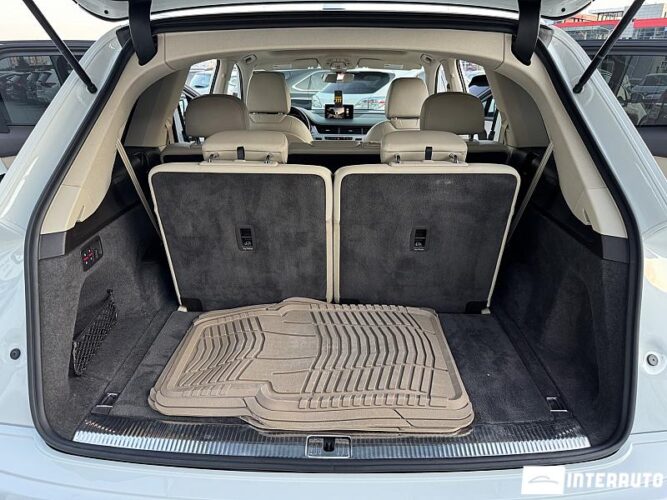 Audi Q7 56 interauto-car