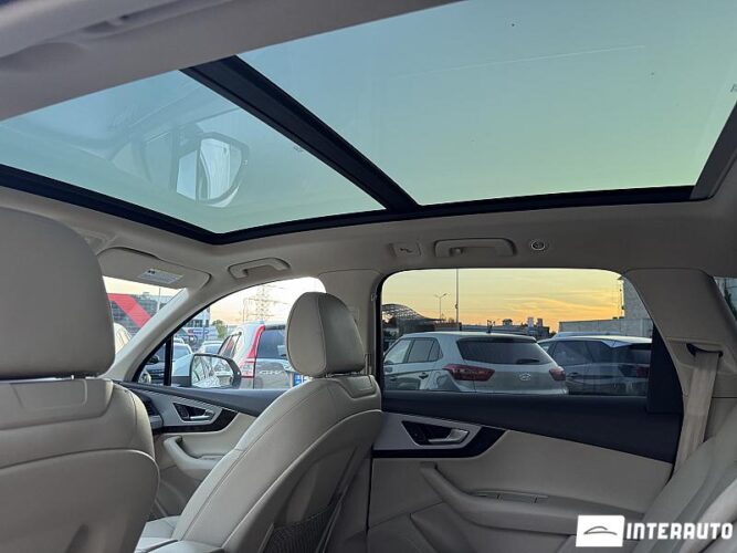 Audi Q7 55 interauto-car