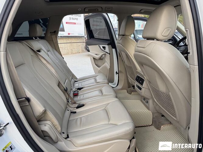 Audi Q7 53 interauto-car