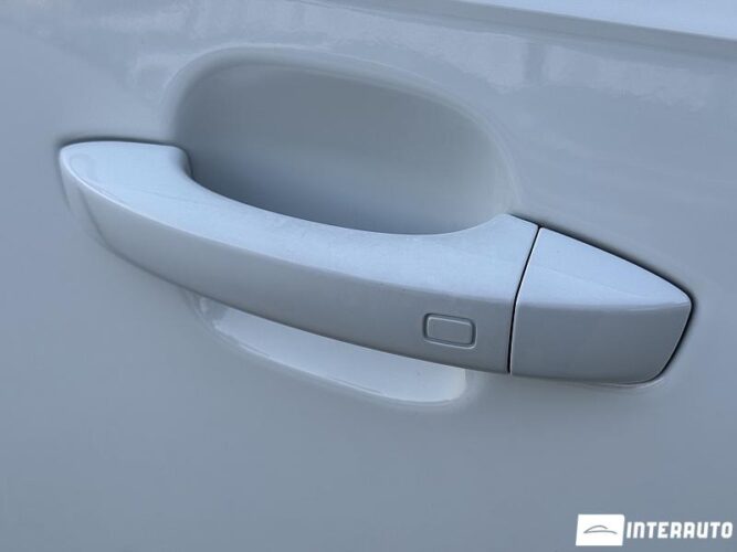 Audi Q7 51 interauto-car