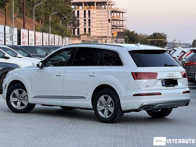 Audi Q7 38 interauto-car