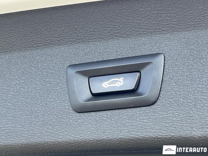 BMW X1 1.6D 49 interauto-car