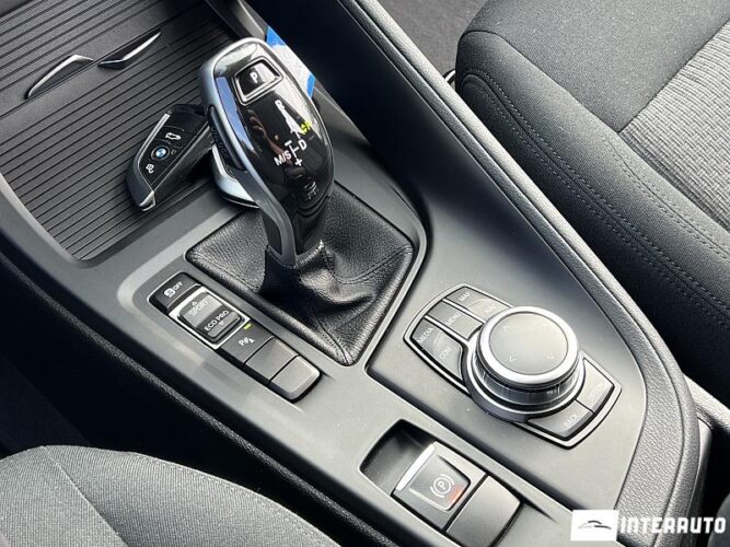 BMW X1 1.6D 41 interauto-car