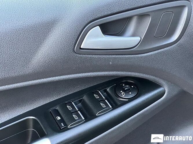 Ford Tourneo Connect 43 interauto-car