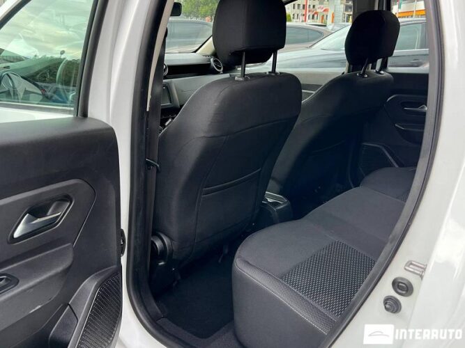 Dacia Duster 40 interauto-car