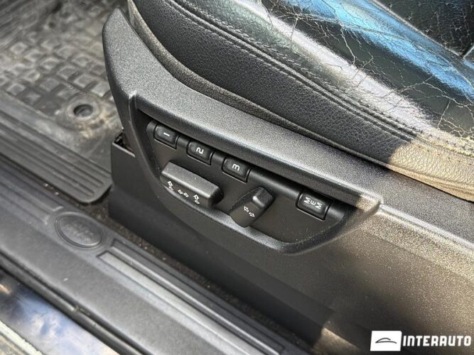 Land Rover Discovery 38 interauto-car