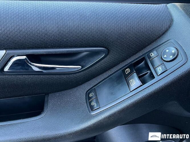 Mercedes A 180 33 interauto-car