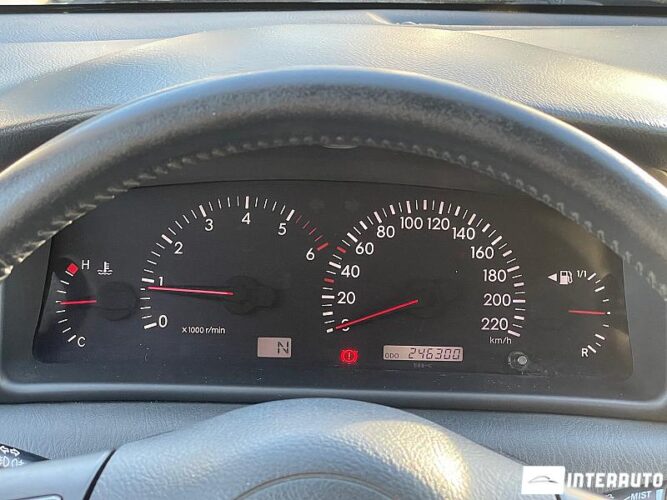 Toyota Corolla 37 interauto-car