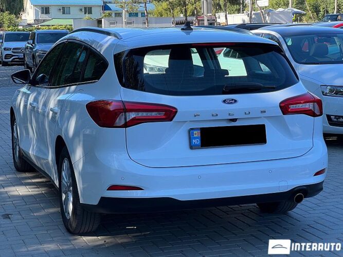 Ford Focus 34 interauto-car