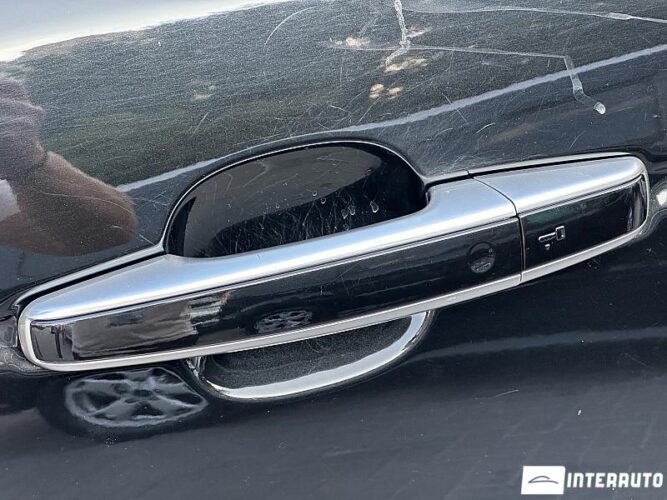 Land Rover Range Rover Vogue 51 interauto-car