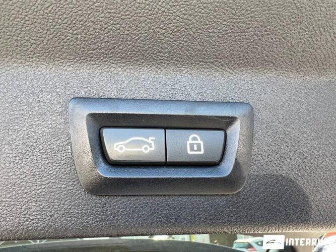 BMW X3 M4.0i 59 interauto-car