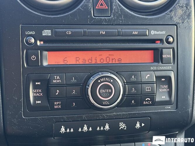 Nissan Qashqai 37 interauto-car