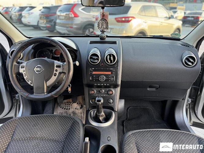 Nissan Qashqai 34 interauto-car