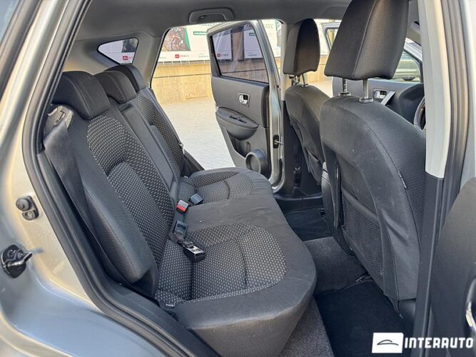 Nissan Qashqai 41 interauto-car
