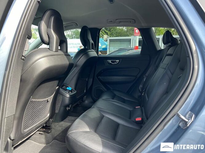 Volvo XC 60 42 interauto-car