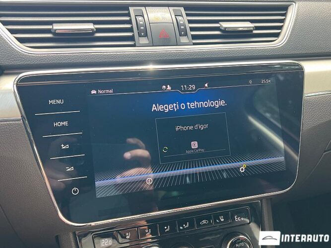 Skoda Superb 43 interauto-car